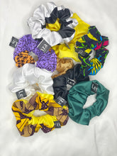 Load image into Gallery viewer, ELLEN Satin XL Scrunchie
